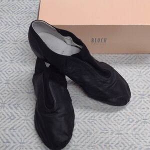 Bloch Black Split-Sole Leather Jazz Sneakers